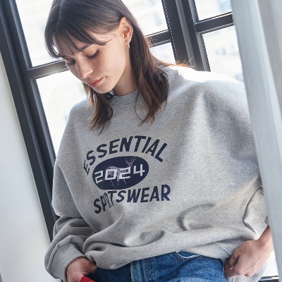 Essential sweatshirt_ Grey